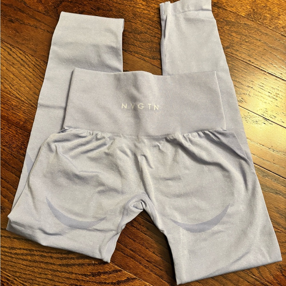 NVGTN Seamless Leggings in Lilac